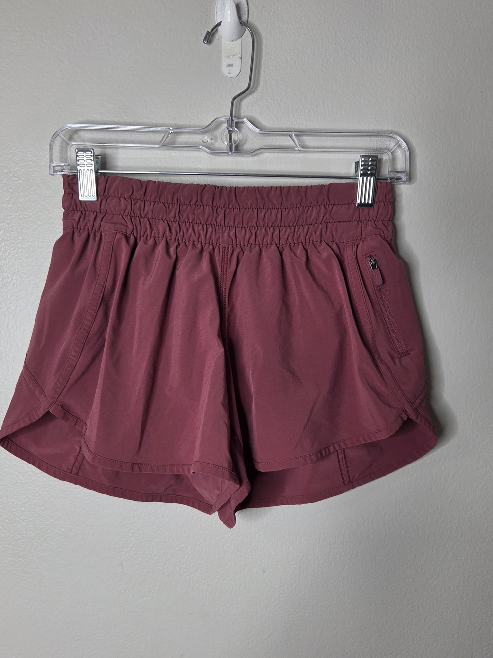 Lululemon Tracker Short V*4" Running Shorts